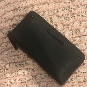 Authentic Rebecca Minkoff Wallet. 😍😍